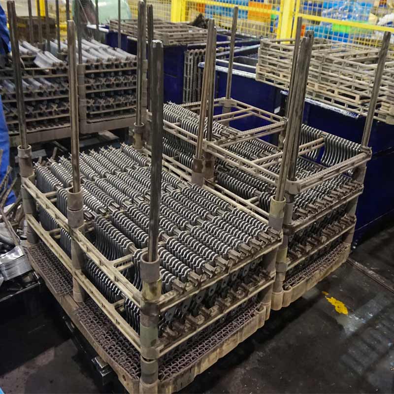 Čo sú zariadenia na tepelné spracovanie vákuovej pece? | FH® od Wuxi Junteng Fanghu Alloy Technology Co., Ltd.