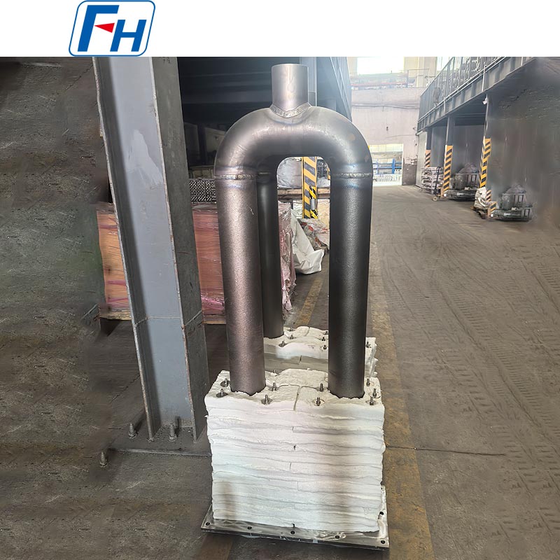 Sálavá trubica Cr25Ni35 v tvare U – Ø124 × Ø108 × 1597 mm